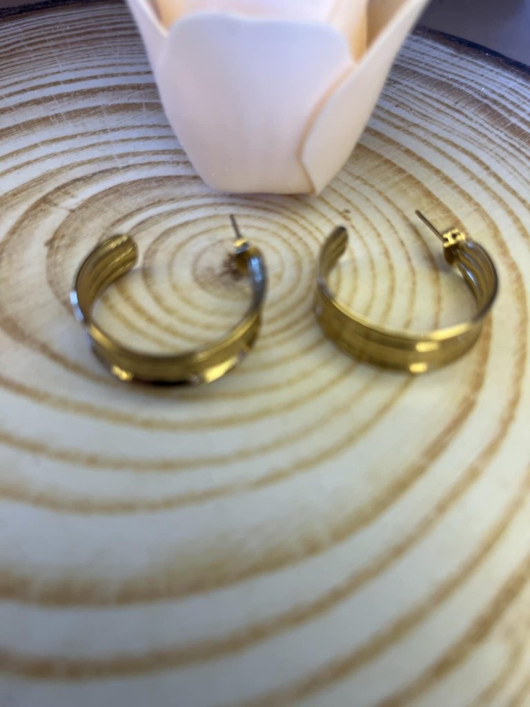 ✨ UShine.gr: Ατσάλινα Σκουλαρίκια Χρυσαφί με Τριπλή Καμπύλη No 290