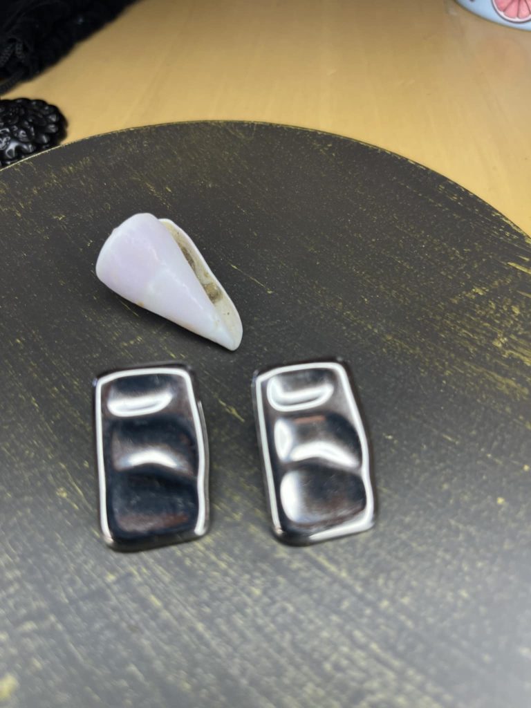 ✨ UShine.gr: Ατσάλινα σκουλαρίκια ανάγλυφο ορθογώνιο No 336