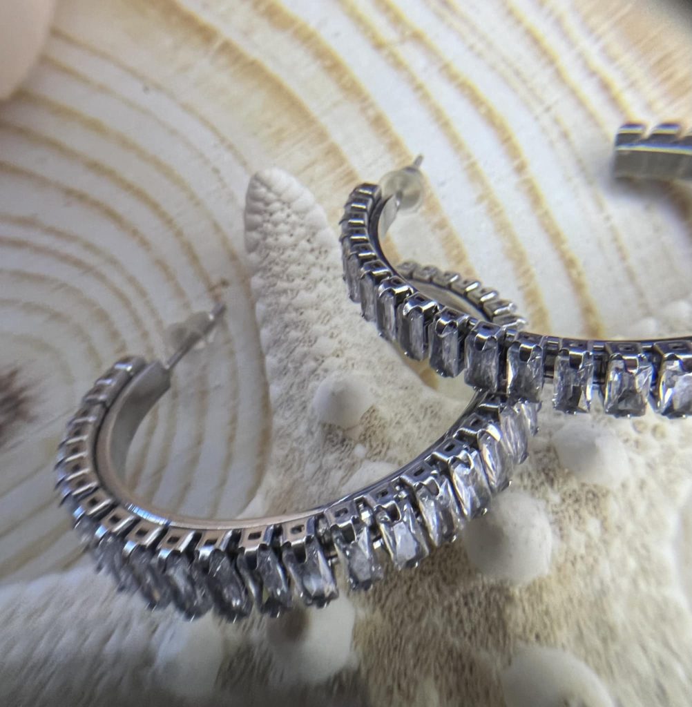 ✨ UShine.gr: Ατσάλινα σκουλαρίκια με κρύσταλλα baguette No 337