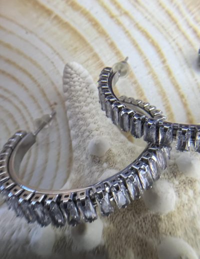 ✨ UShine.gr: Ατσάλινα σκουλαρίκια με κρύσταλλα baguette No 337