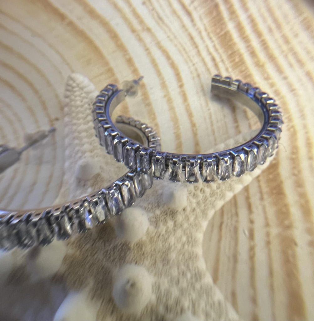 ✨ UShine.gr: Ατσάλινα σκουλαρίκια με κρύσταλλα baguette No 337