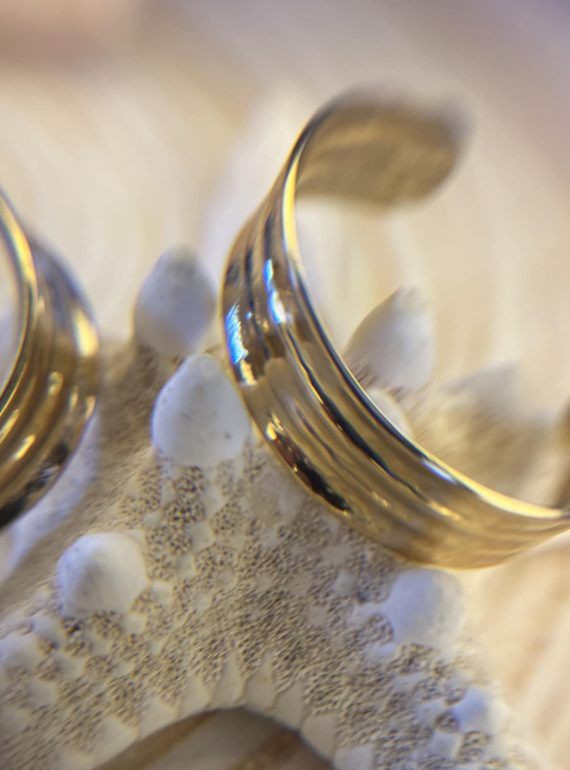 ✨ UShine.gr: Ατσάλινα Σκουλαρίκια Χρυσαφί με Τριπλή Καμπύλη No 290