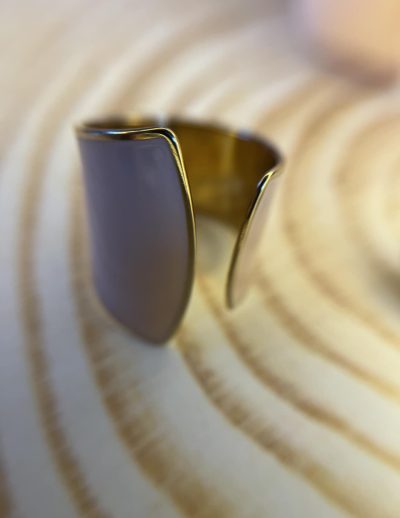 ✨ UShine.gr: Ατσάλινο Ασύμμετρο Δαχτυλίδι Nude Εμαγιέ No 207