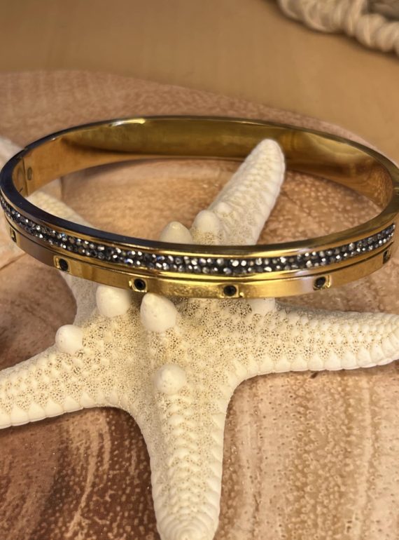 ✨ UShine.gr: Ατσάλινη χειροπέδα σε χρυσό με μαύρα κρύσταλλα No 135