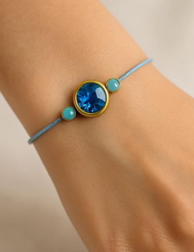 ✨ UShine.gr: Βραχιόλι κορδόνι με γαλάζιο κρύσταλλο & ατσάλι σε χρυσό No 137