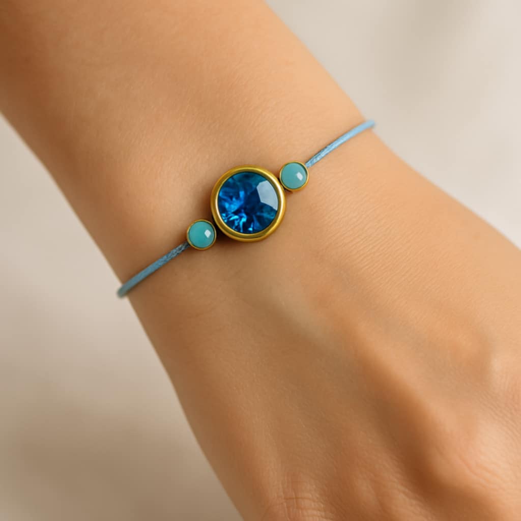 ✨ UShine.gr: Βραχιόλι κορδόνι με γαλάζιο κρύσταλλο & ατσάλι σε χρυσό No 137