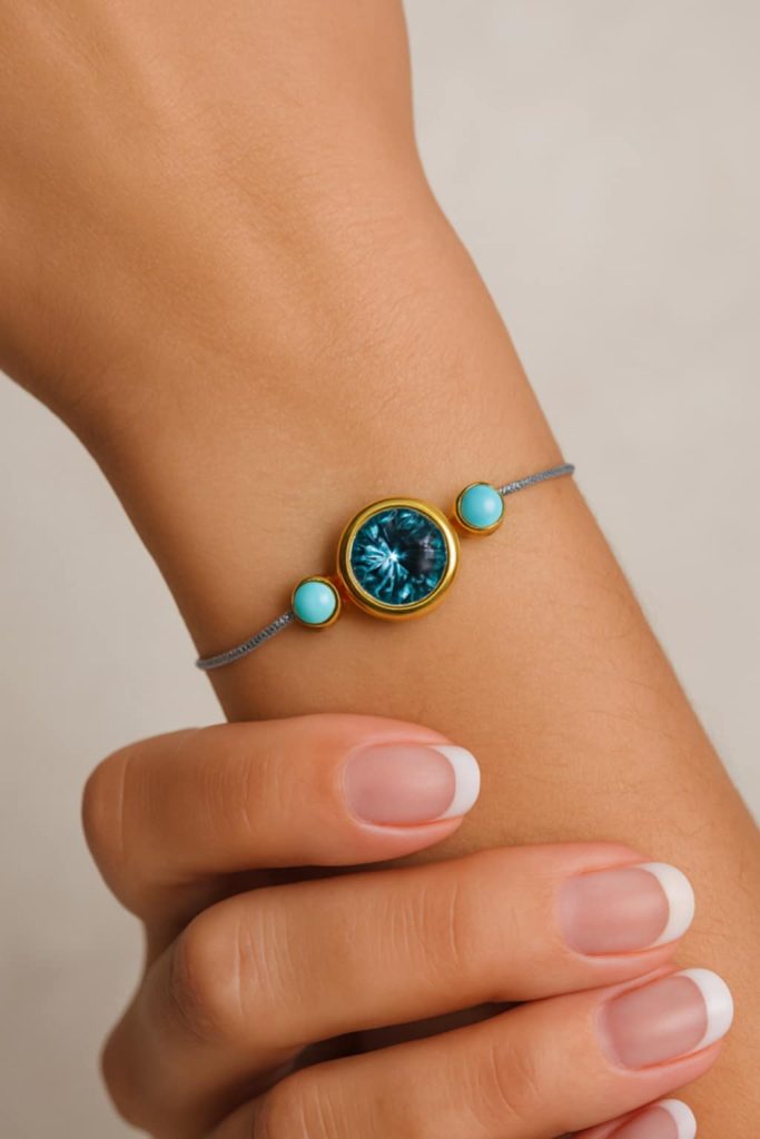 ✨ UShine.gr: Βραχιόλι κορδόνι με γαλάζιο κρύσταλλο & ατσάλι σε χρυσό No 137