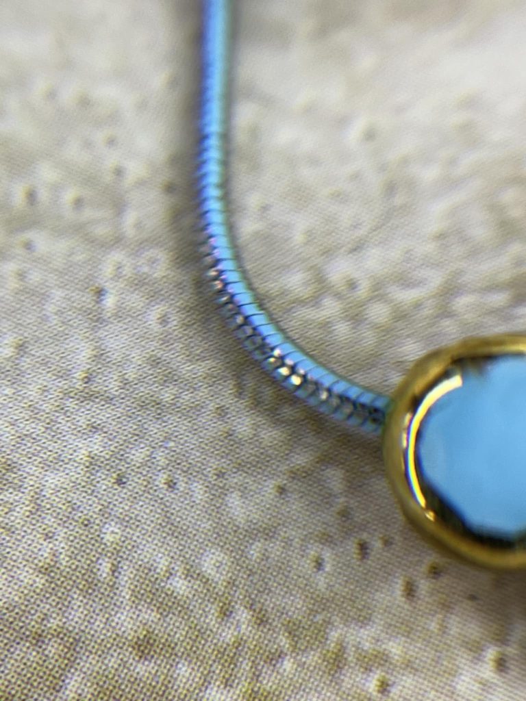 ✨ UShine.gr: Βραχιόλι κορδόνι με γαλάζιο κρύσταλλο & ατσάλι σε χρυσό No 137