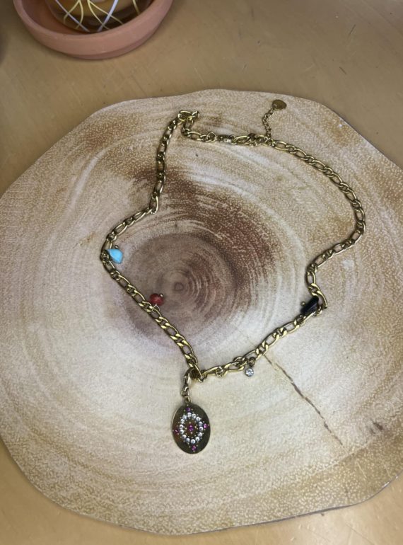 ✨ UShine.gr: Ατσάλινο Κολιέ αντικέ χρυσό με οβάλ μενταγιόν και πολύχρωμα charms No 139