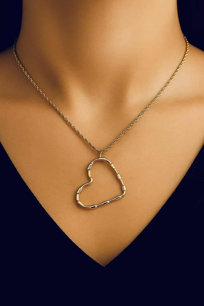 ✨ UShine.gr: Κολιέ ατσάλι καρδιά ανοιχτή σε χρυσό No 245