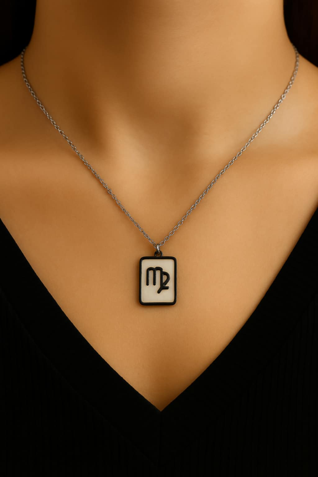 ✨ UShine.gr: Κολιέ Παρθένος από ατσάλι σε ασημί No 247