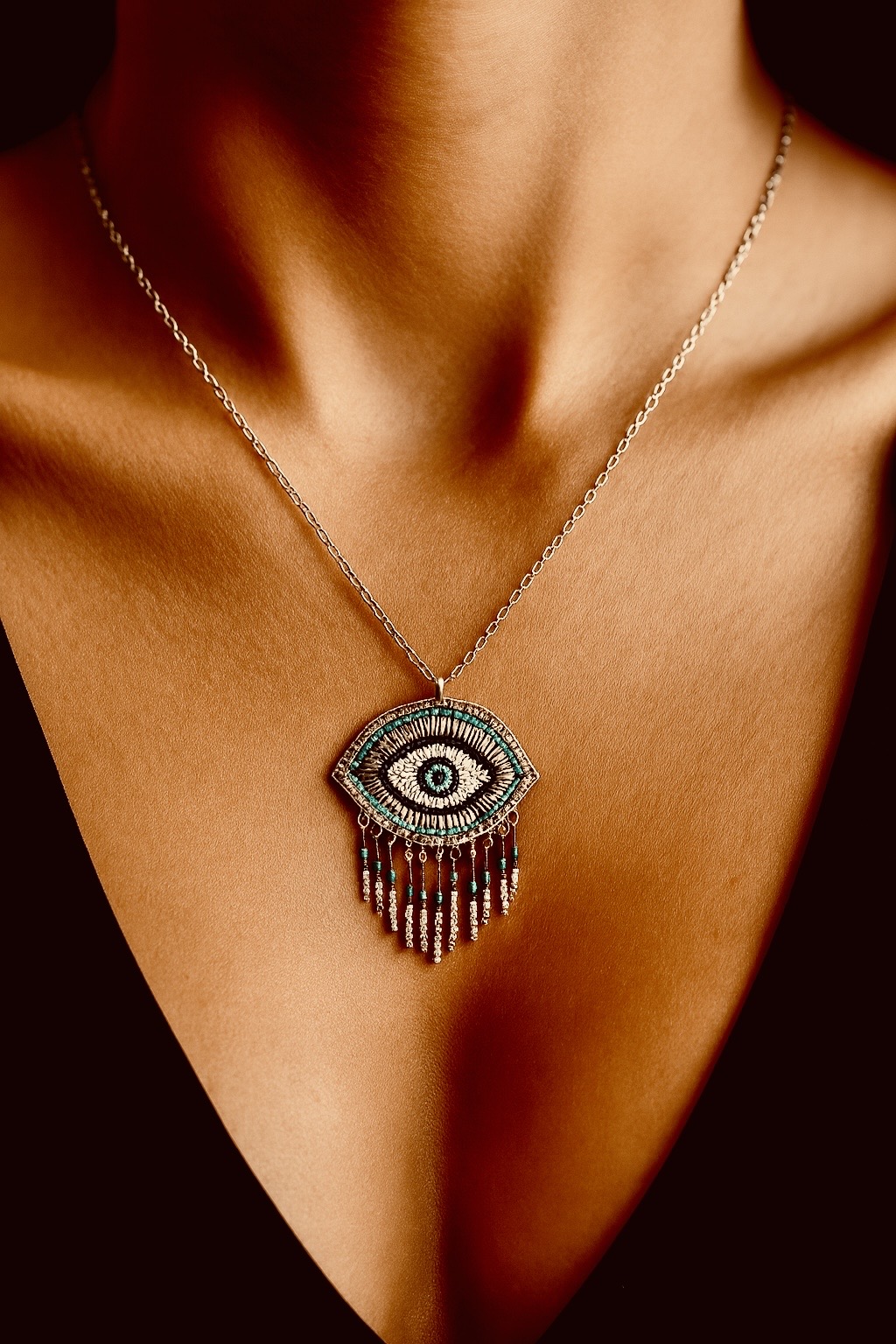 ✨ UShine.gr: Χειροποίητο κολιέ καρδιά-μάτι σε ασημί No 254