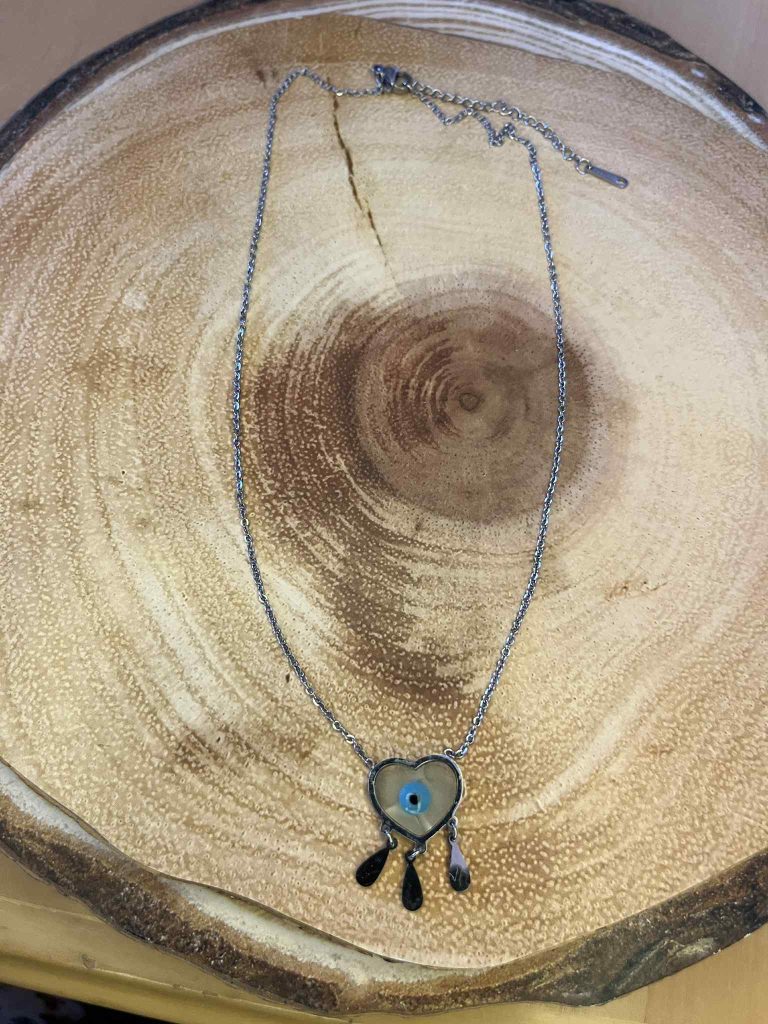 ✨ UShine.gr: Ατσάλινο κολιέ καρδιά-ματάκι με κρεμαστές σταγόνες (ασημί) No 256