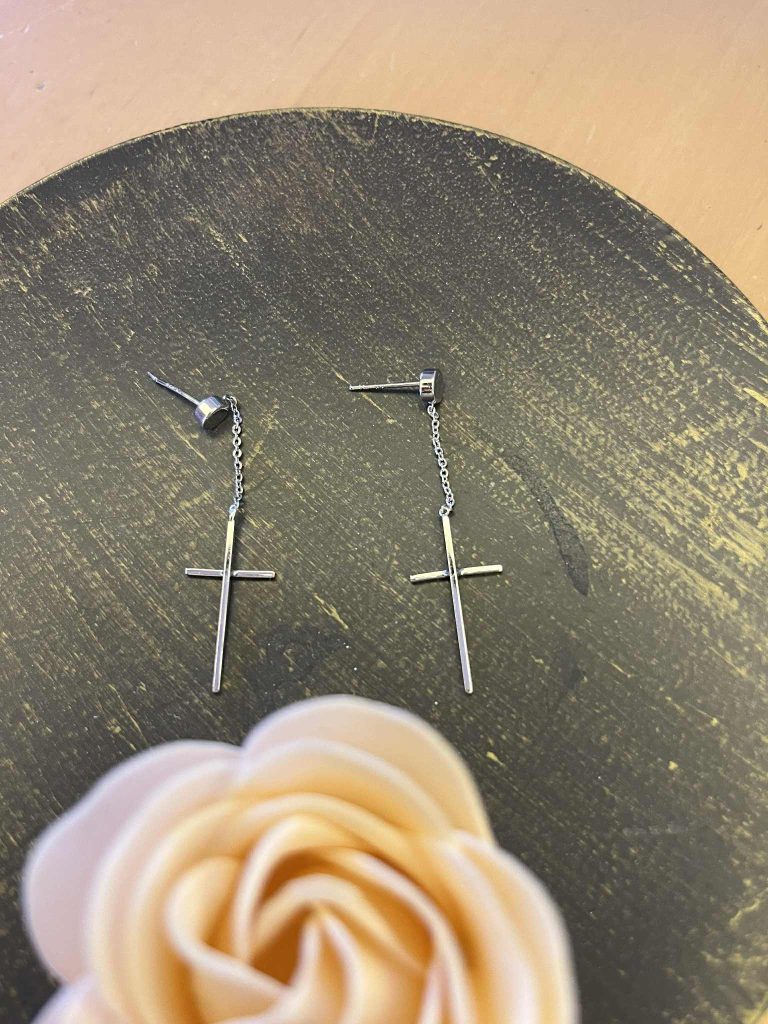 ✨ UShine.gr: Minimal Σκουλαρίκια με Σταυρό από Ατσάλι No 1204