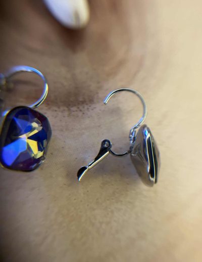 ✨ UShine.gr: Ατσάλινα σκουλαρίκια με μπλε κρύσταλλο No 1205