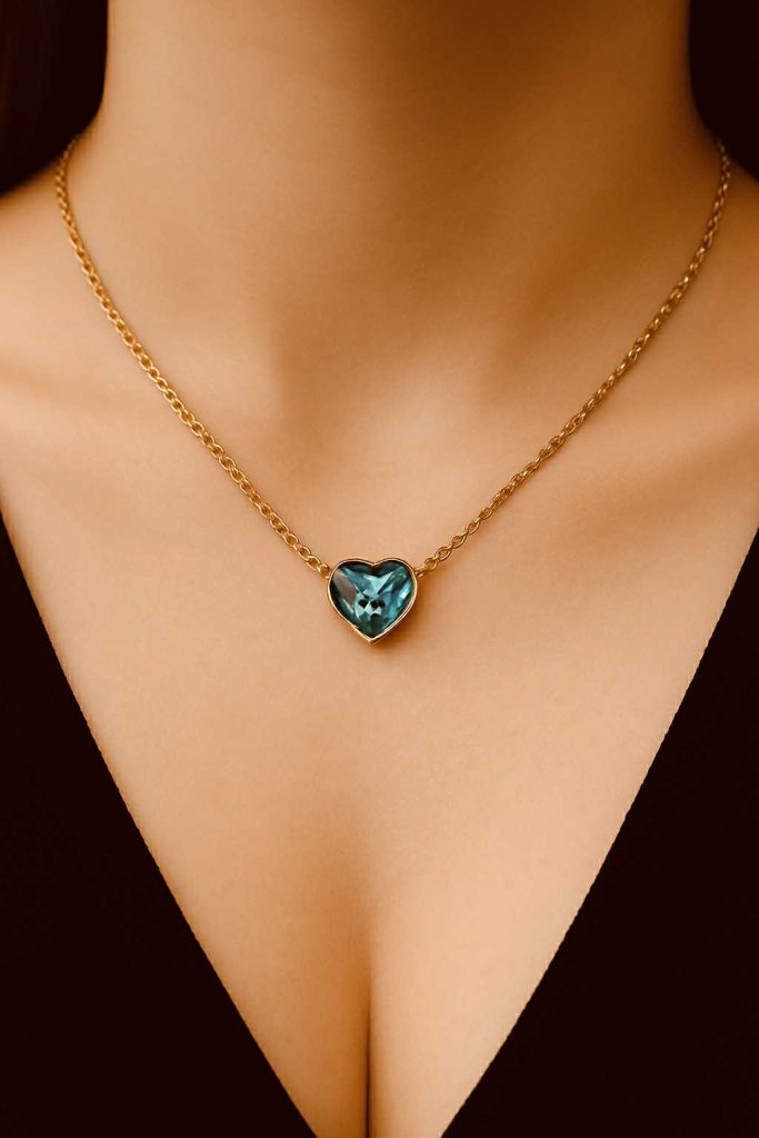 ✨ UShine.gr: Ατσάλινο κολιέ με μπλε καρδιά No 1212