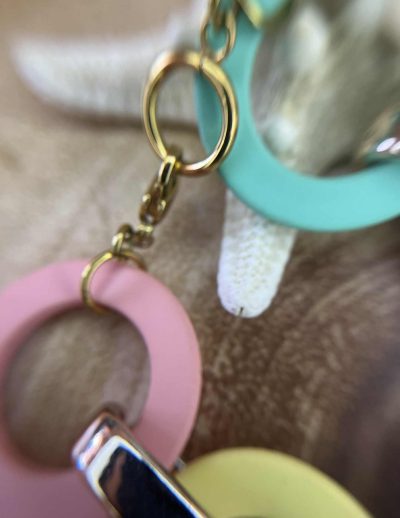 ✨ UShine.gr: Πολύχρωμο βραχιόλι με παστέλ κρίκους No 1220