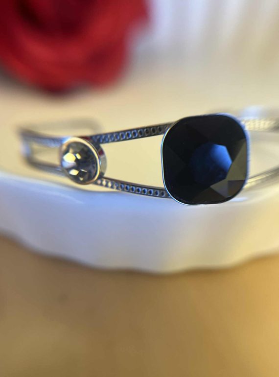 ✨ UShine.gr: Ατσάλινο βραχιόλι cuff με εντυπωσιακή μαύρη πέτρα No 1217