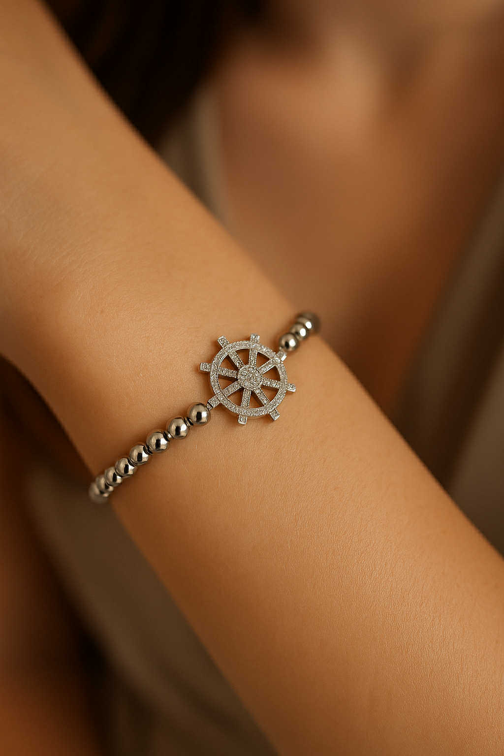 ✨ UShine.gr: Ατσάλινο βραχιόλι με τιμόνι διακοσμημένο με λαμπερές πέτρες No 1213