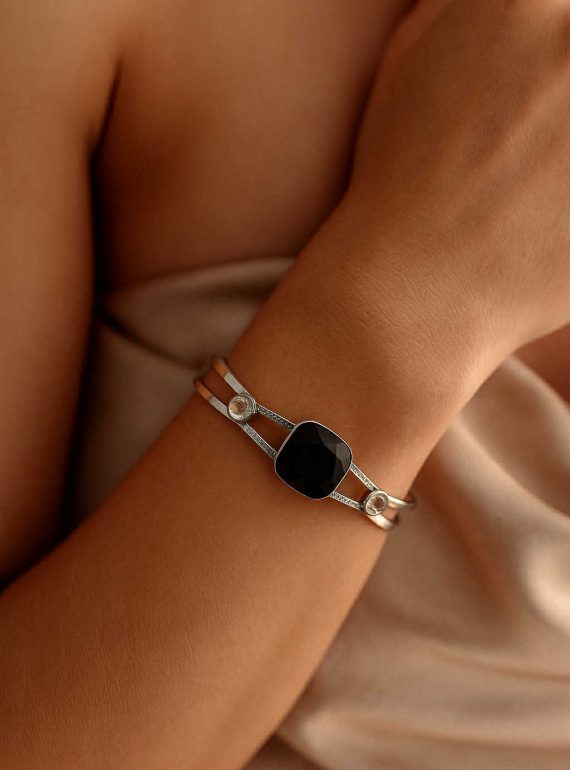 ✨ UShine.gr: Ατσάλινο βραχιόλι cuff με εντυπωσιακή μαύρη πέτρα No 1217