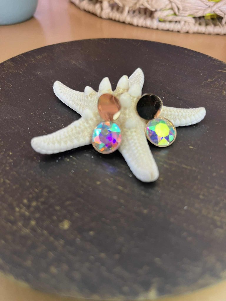 ✨ UShine.gr: Ατσάλινα σκουλαρίκια με ιριδίζον κρύσταλλο No 1207