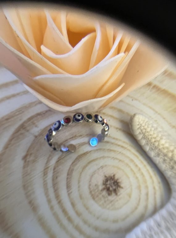 ✨ UShine.gr: Ατσάλινο δαχτυλίδι με ματάκια & πολύχρωμες πέτρες No 1223