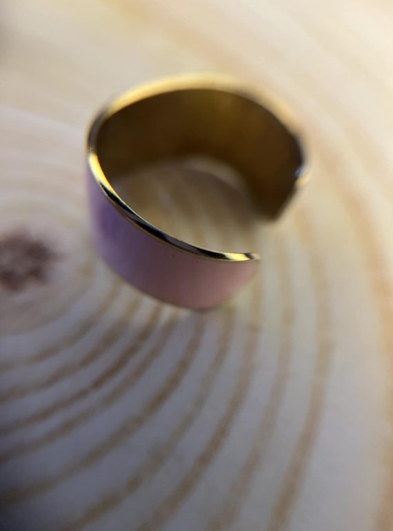 ✨ UShine.gr: Ατσάλινο δαχτυλίδι cuff με ροζ και χρυσές λεπτομέρειες No 1222