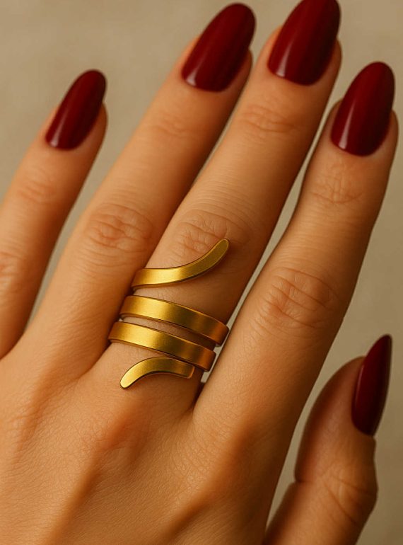 ✨ UShine.gr: Ατσάλινο δαχτυλίδι σε χρυσό χρώμα με σπειροειδές σχέδιο No 1225