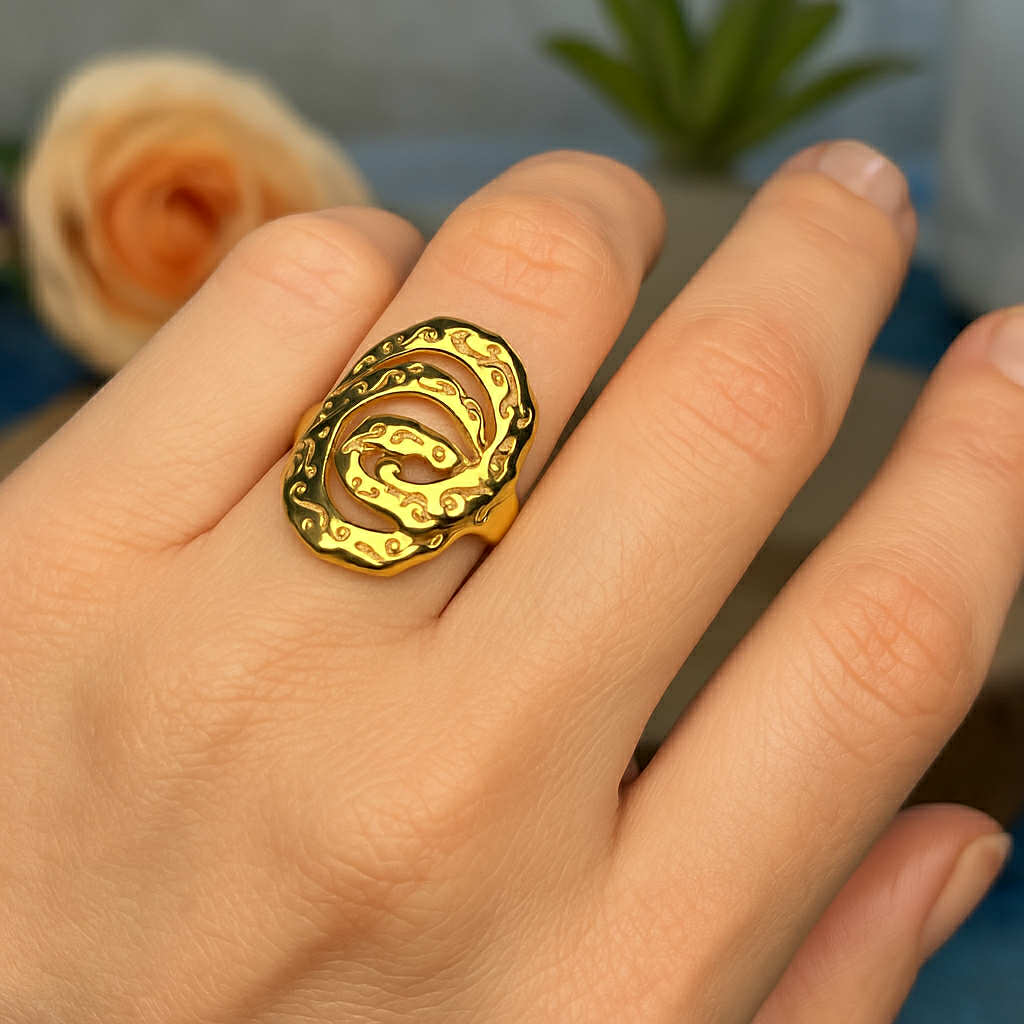 ✨ UShine.gr: Ατσάλινο δαχτυλίδι με ανάγλυφο κυματιστό σχέδιο No 1229