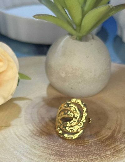 ✨ UShine.gr: Ατσάλινο δαχτυλίδι με ανάγλυφο κυματιστό σχέδιο No 1229