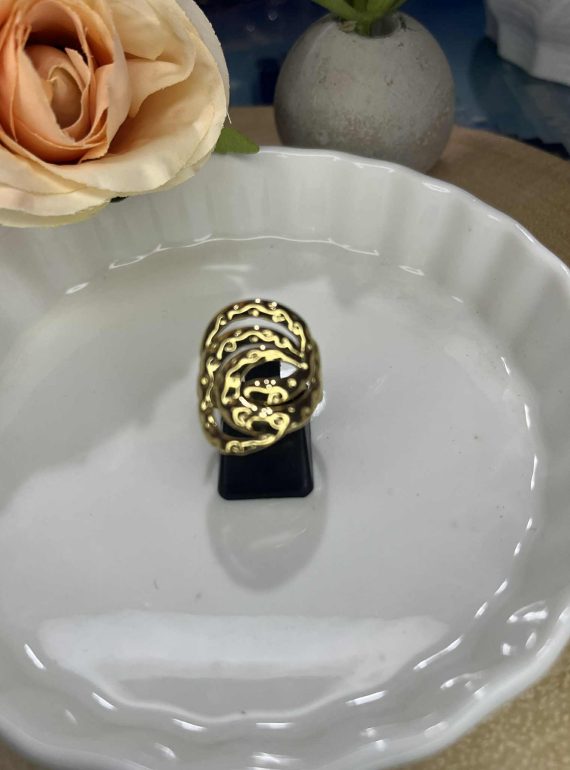 ✨ UShine.gr: Ατσάλινο δαχτυλίδι με ανάγλυφο κυματιστό σχέδιο No 1229