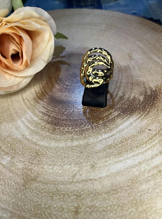 ✨ UShine.gr: Ατσάλινο δαχτυλίδι με ανάγλυφο κυματιστό σχέδιο No 1229