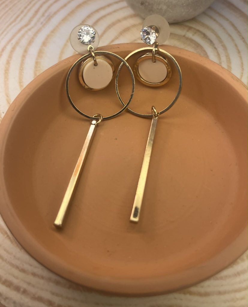 ✨ UShine.gr: Ατσάλινα σκουλαρίκια με nude κυκλικό μοτίβο και χρυσό γεωμετρικό design No 1240