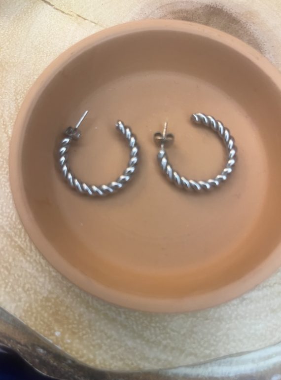 ✨ UShine.gr: Ατσάλινα στριφτά κρίκοι minimal σχεδίασης No 1246