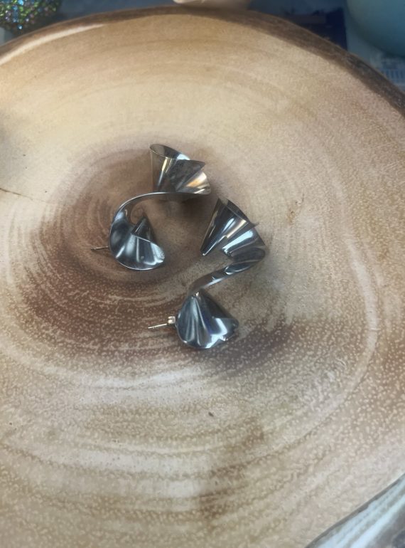 ✨ UShine.gr: Ατσάλινα σκουλαρίκια twisted spiral statement No 1249