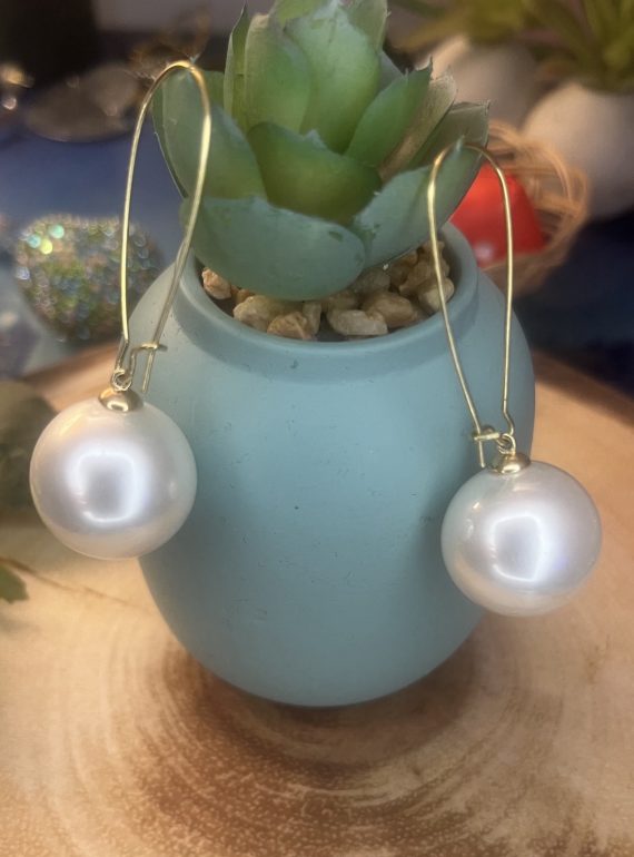 ✨ UShine.gr: Ατσάλινα σκουλαρίκια με μεγάλη λευκή πέρλα & χρυσό κρίκο No 1250