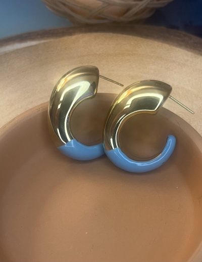 ✨ UShine.gr: Ατσάλινα χρυσά σκουλαρίκια με γαλάζια enamel λεπτομέρεια No 1254