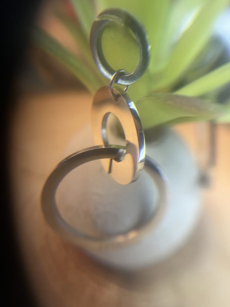 ✨ UShine.gr: Ατσάλινα σκουλαρίκια με τριπλό γεωμετρικό κύκλο No 1257