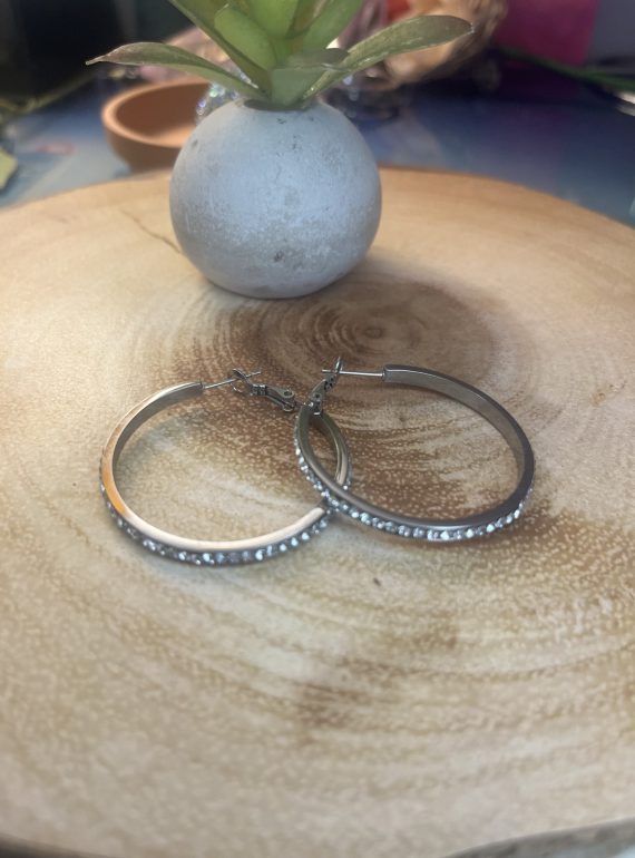 ✨ UShine.gr: Ατσάλινοι κρίκοι με λαμπερές στρας λεπτομέρειες No 1259