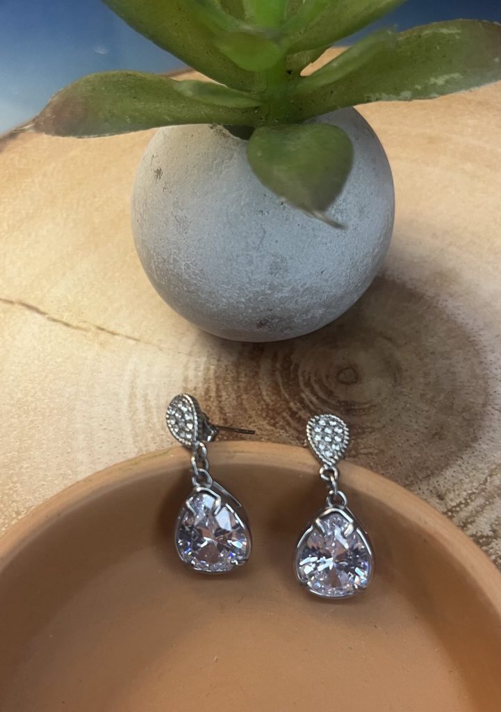 ✨ UShine.gr: Ατσάλινα σκουλαρίκια με δάκρυ κρυστάλλου & στρας No 1260