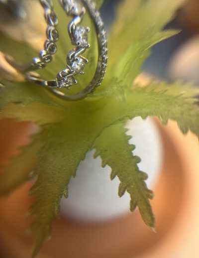 ✨ UShine.gr: Ατσάλινα σκουλαρίκια κρίκοι με τριπλή σειρά λαμπερών zircon No 1263