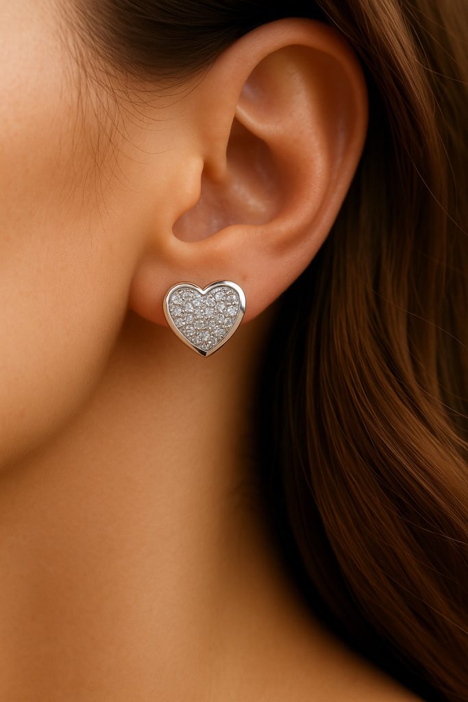 ✨ UShine.gr: Ασημένια καρδιά με pavé λάμψη No 1273