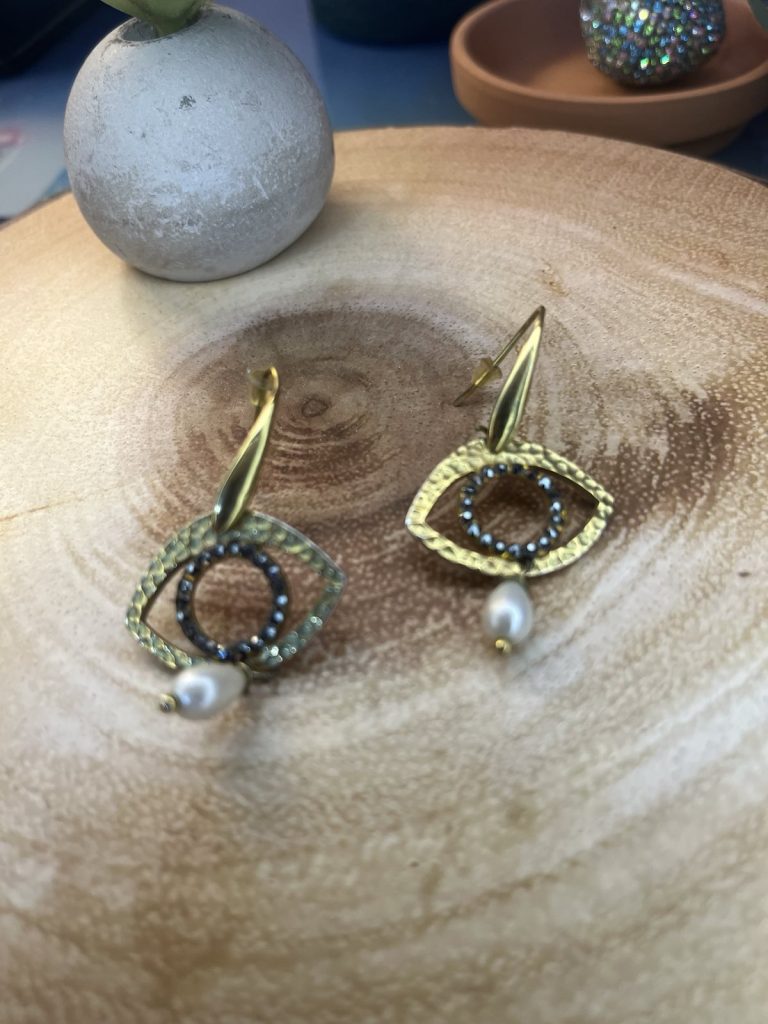 ✨ UShine.gr: Χειροποίητα σκουλαρίκια μάτι με μαργαριτάρι No 1275