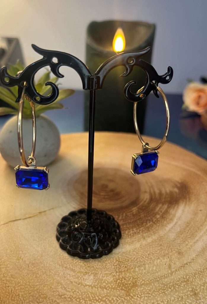 ✨ UShine.gr: Χρυσά κρεμαστά σκουλαρίκια με μπλε πέτρα No 1280