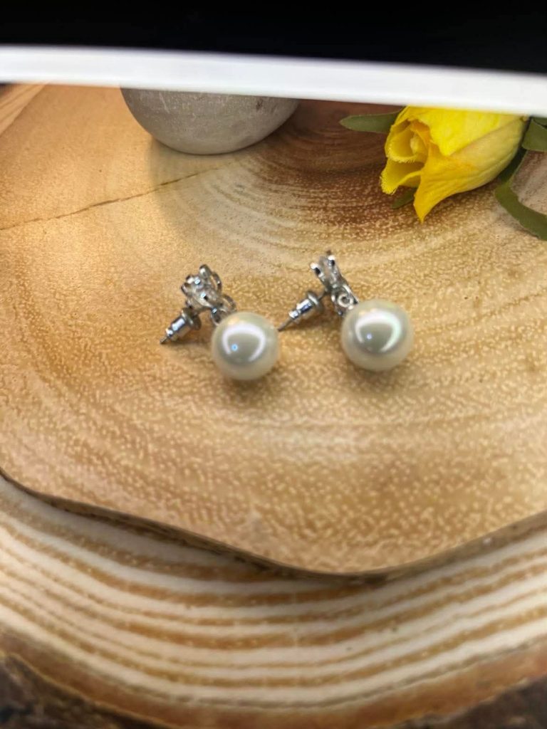 ✨ UShine.gr: Ασημένια σκουλαρίκια με μαργαριτάρι & τριφύλλι καρδιά No 1281