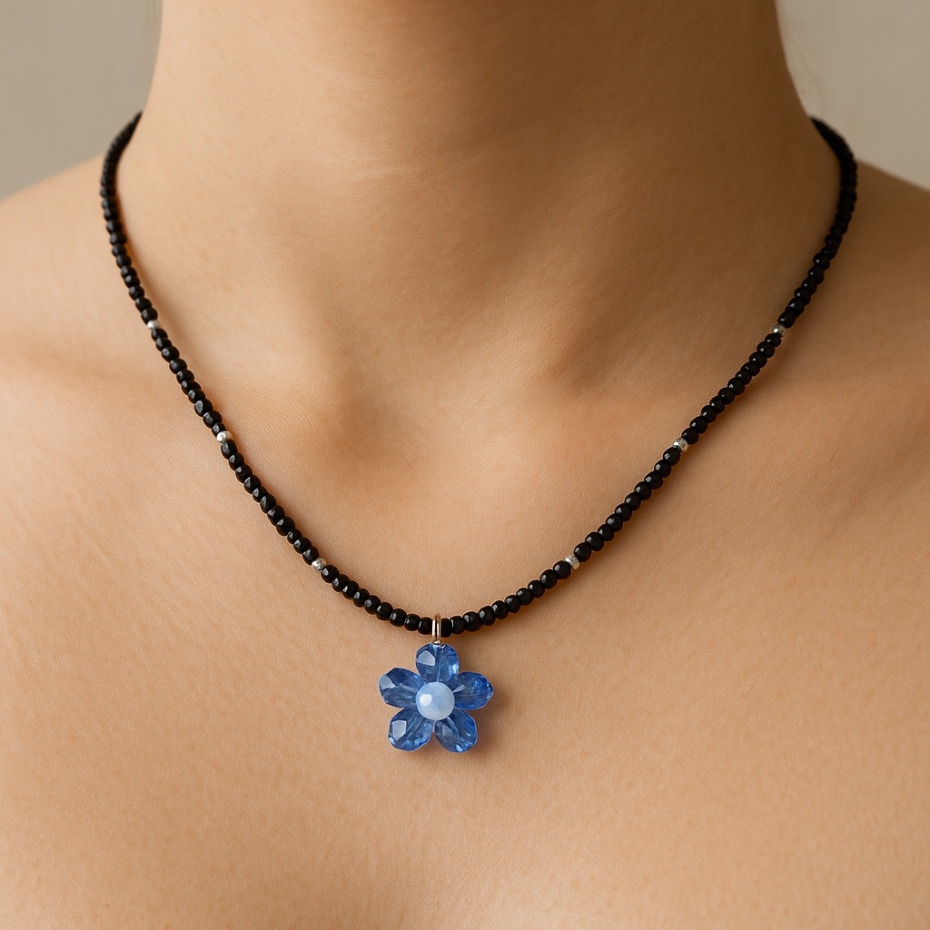 ✨ UShine.gr: Χειροποίητο κολιέ με μπλε λουλούδι No 1285