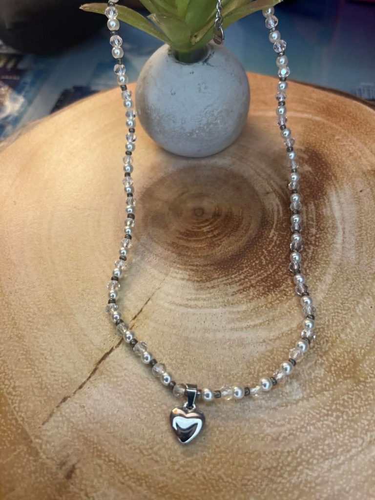 ✨ UShine.gr: Ατσάλινο χειροποίητο κολιέ με περλέ χάντρες & καρδιά No 1287