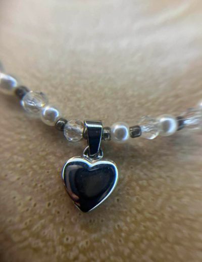 ✨ UShine.gr: Ατσάλινο χειροποίητο κολιέ με περλέ χάντρες & καρδιά No 1287