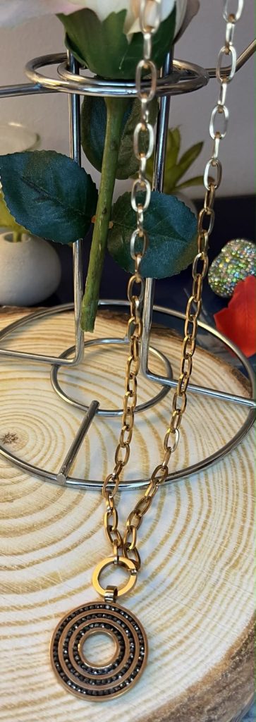 ✨ UShine.gr: Ατσάλινο κολιέ με χρυσή αλυσίδα & γεωμετρικό κυκλικό μοτίφ No 1293