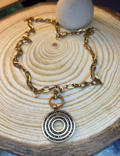 ✨ UShine.gr: Ατσάλινο κολιέ με χρυσή αλυσίδα & γεωμετρικό κυκλικό μοτίφ No 1293